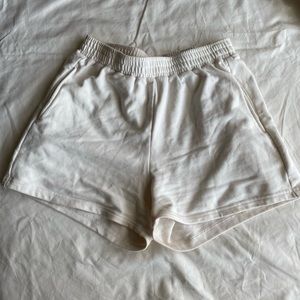 Sweat Shorts in Cream